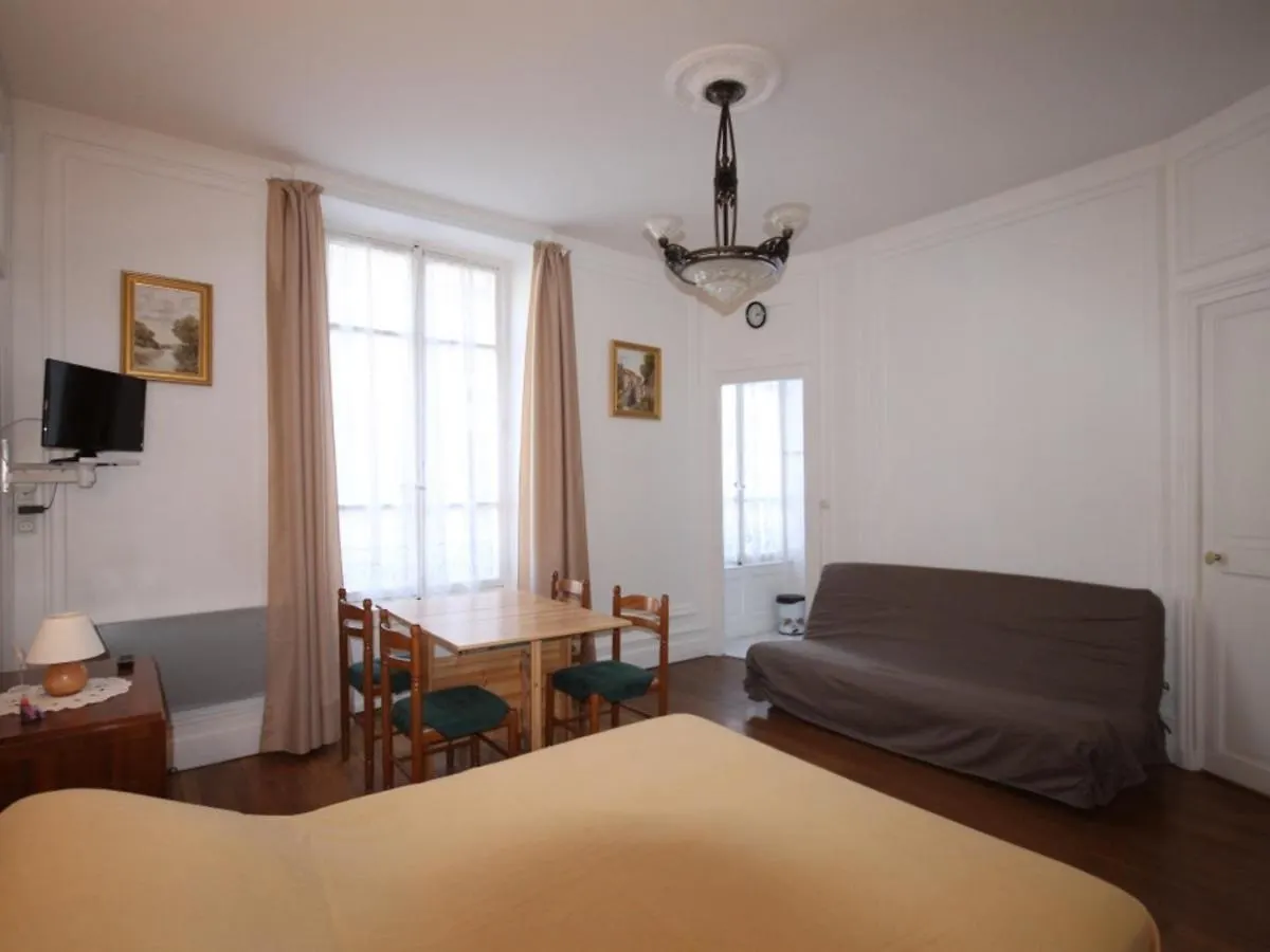 Apartment Appartement T1 Avec Ascenseur Au Centre De Mont-Dore Pour 4 Personnes, Non Accessible Pmr - Fr-1-608-60